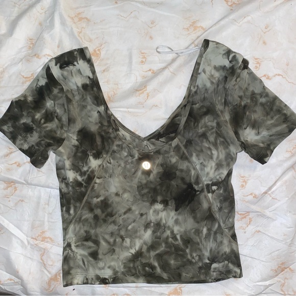 NWOT lulu lemon align tee - Picture 4 of 4